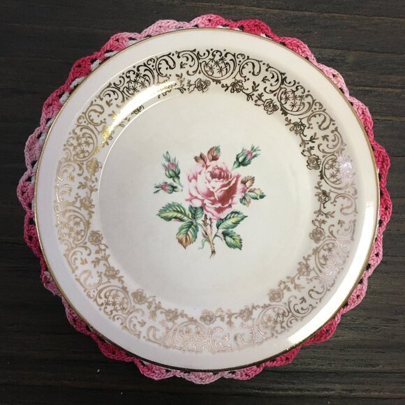 Seven Vintage Cornish Rose 22KT Gold Georgian Fine China Dessert Plates - Picture 8 of 16